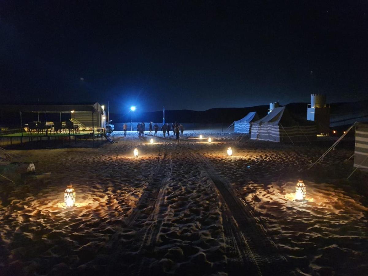 Crescent Desert Private Camp Shāhiq Dış mekan fotoğraf